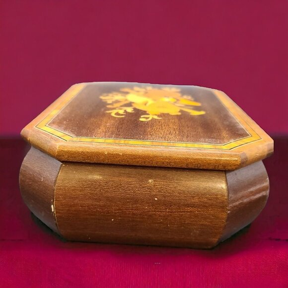 A.Gargiulo & Fannuzzy Sorrento Jewelry Music Box Wood Inlay Guitar ITALY - Picture 8 of 12